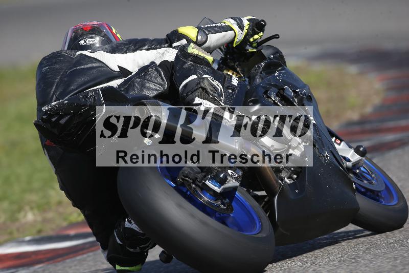 /Archiv-2023/75 29.09.2023 Speer Racing ADR/Gruppe gelb/backside